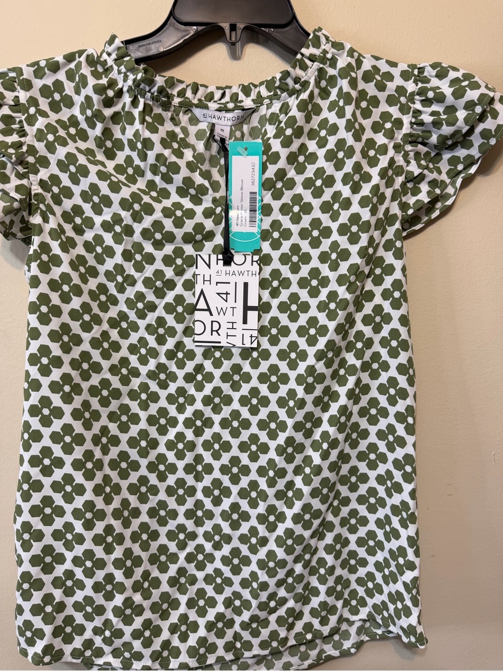 41 Hawthorn Olive Green Floral Ruffle Sleeve Top